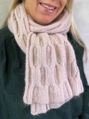 Gitter scarf by Hanne Falkenberg, knitting pattern